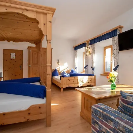 Hotel Crusch Alba Sta Maria Santa Maria Val Müstair Exterior photo