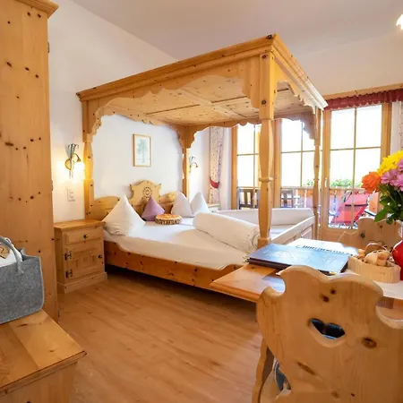 Hotel Crusch Alba Sta Maria Santa Maria Val Müstair Exterior photo