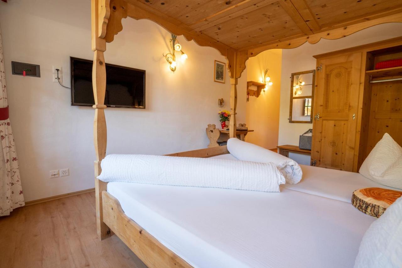 Crusch Alba Hotel 3*